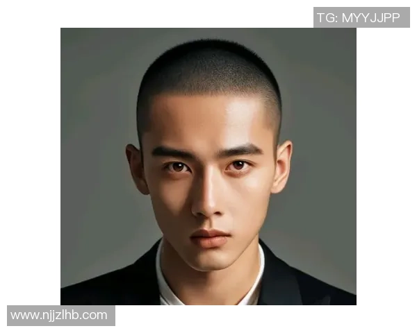 剪寸头的足球明星们如何用独特发型展现个性与风格 剪寸头的足球明星们如何用独特发型展现个性与风格