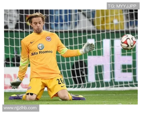 冷酷足球明星颜值揭秘那些让人心动的球场魅力与风采 冷酷足球明星颜值揭秘那些让人心动的球场魅力与风采