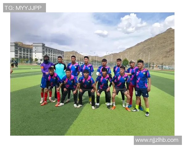 夫开头足球的魅力与技巧探讨：如何提升球技与团队协作能力