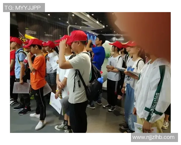 街头足球女的热血故事与梦想追逐展现女性力量与运动魅力